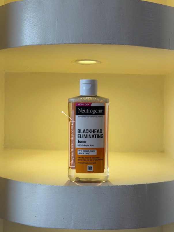 Neutrogena 0.05% Blackhead Eliminating Cleansing Toner 200ml