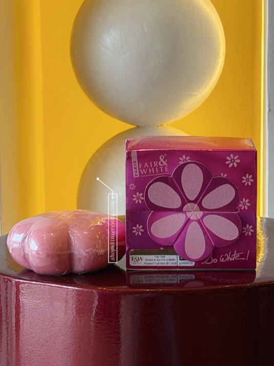 Fair & White So White Savon Gommant Exfoliating Bar Soap